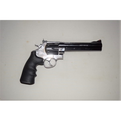 Smith & Wesson 629 Classic