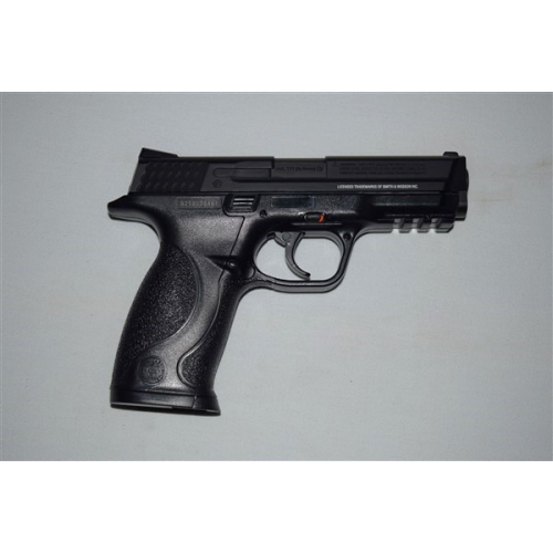 Smith & Wesson M&P 40 blue